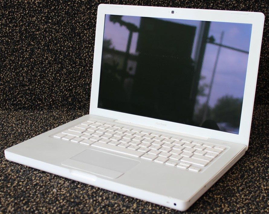 Apple Macbook ... Model :A1181