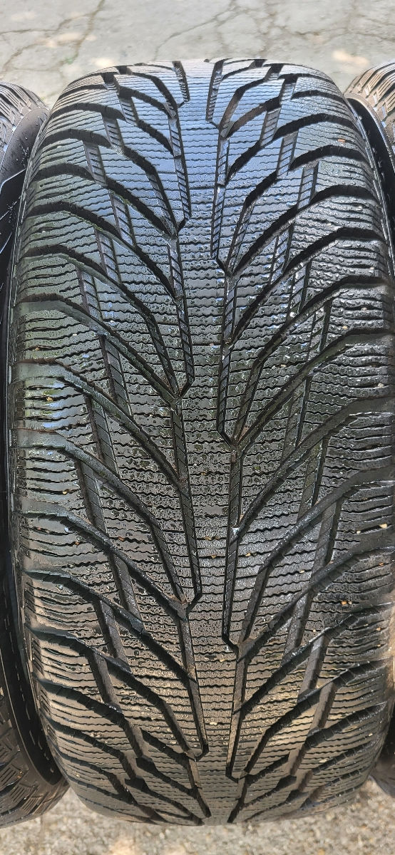 Шины 215/50 R17 фото 0