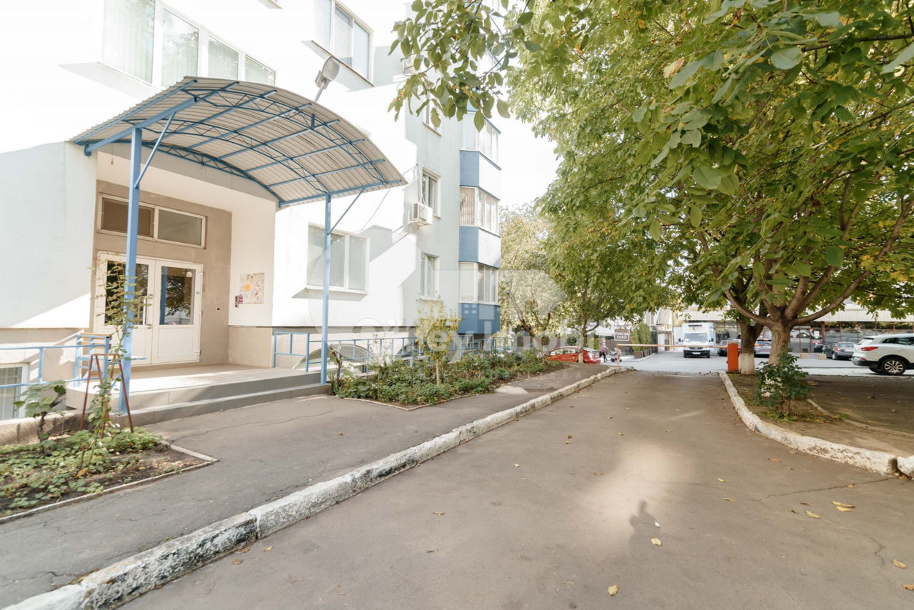 Apartament cu 5 camere sau mai multe, 170 m², Botanica, Chișinău foto 17