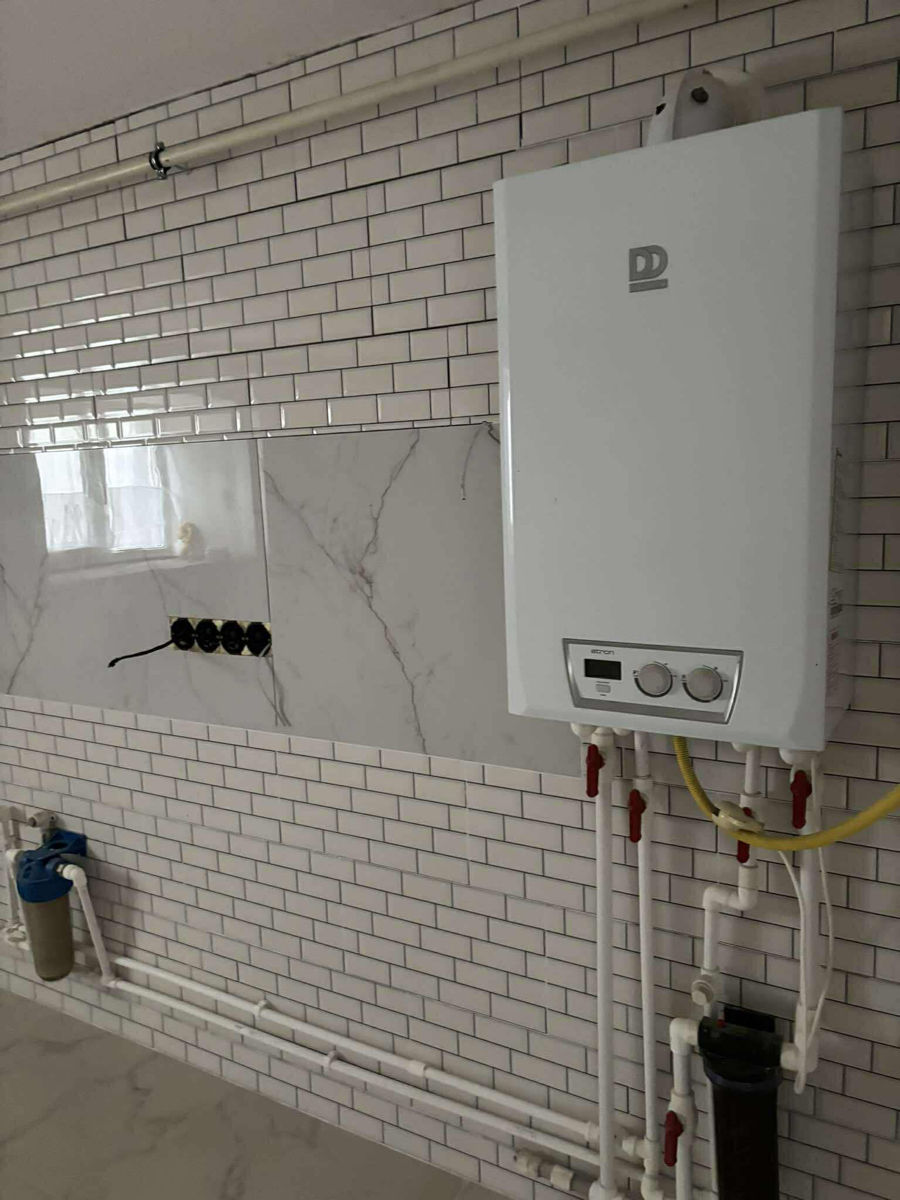 Casa în 2 nivele în orasul Ghindesti фото 9