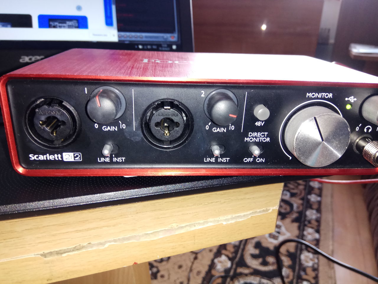 Внешняя звуковая карта Focusrite Scarlett 2i2