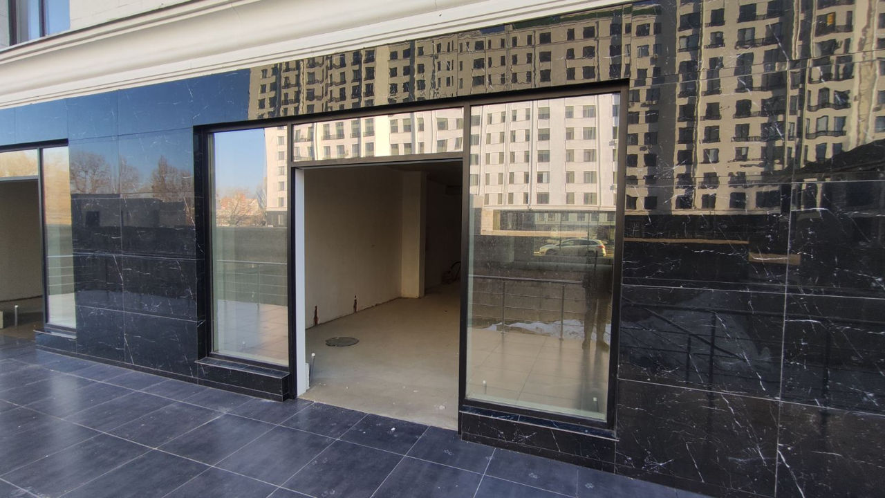 Spatiu comercial la Newton House - 114mp. Vanzare. Коммерческое помещение - 114 кв.м. Продажа foto 0