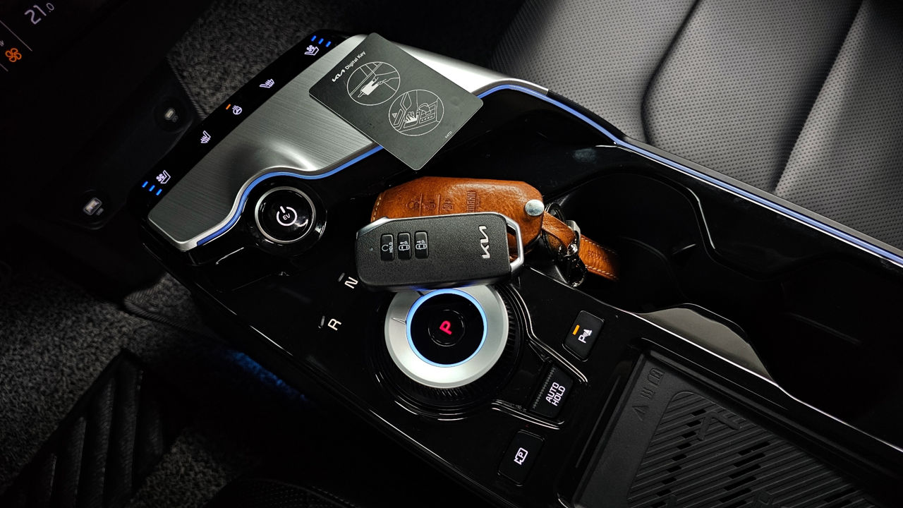 KIA EV6 фото 5