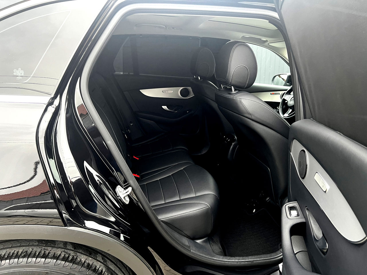 Mercedes GLC foto 9