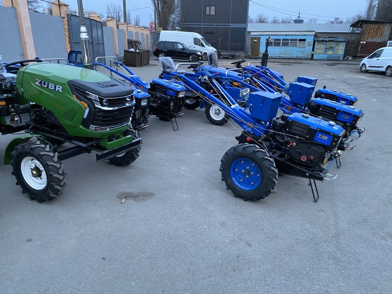 Minitractoare si motoblocuri zubr foto 4