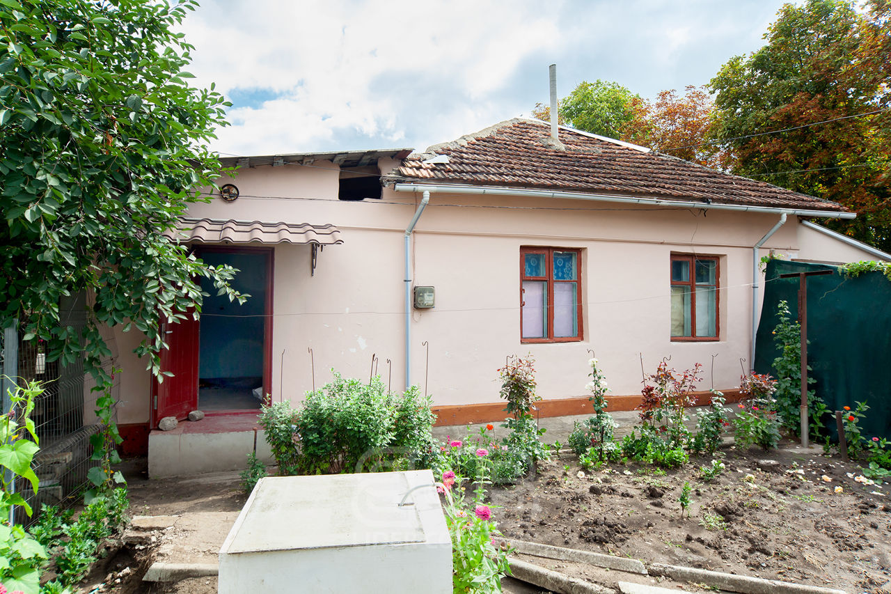 Casă / apartament la sol una cameră Stăuceni str. Gratiesti foto 1