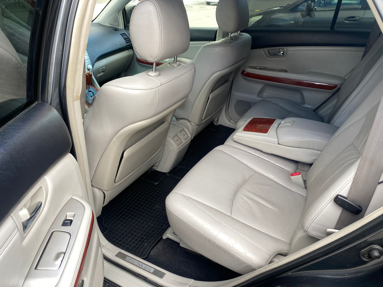 Lexus RX Series фото 6