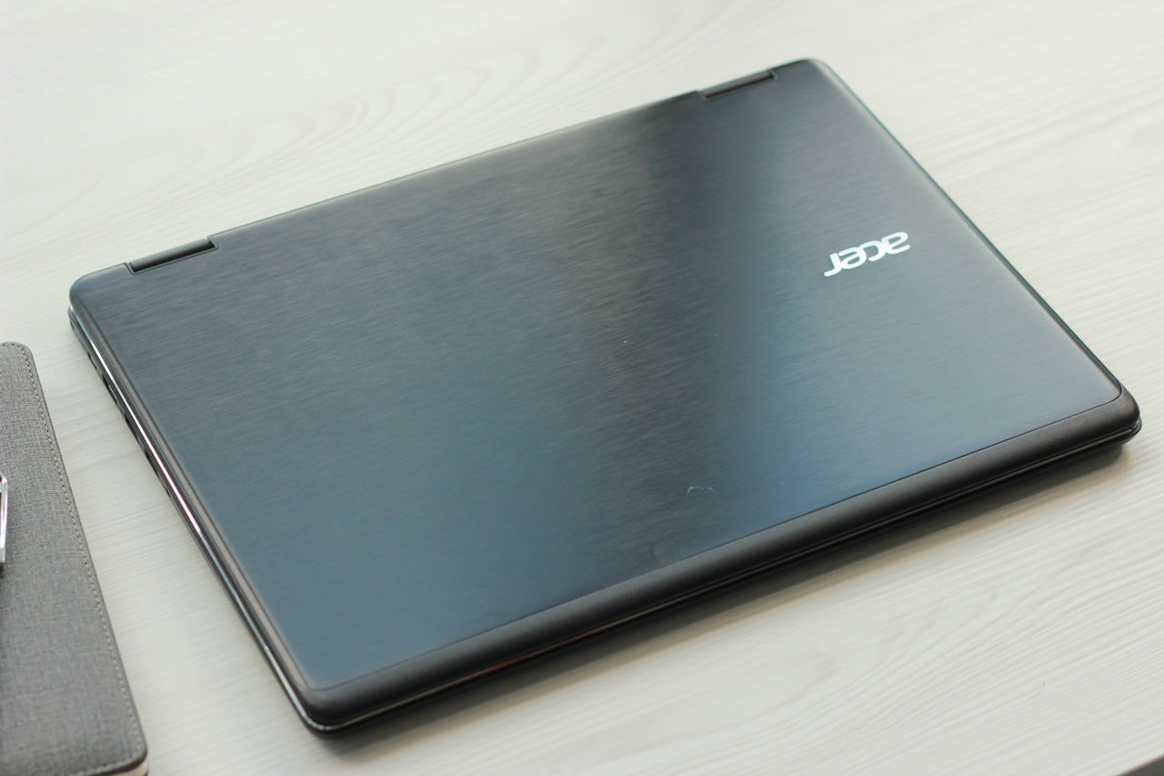 Acer Aspire R14 Convertible (Core i7 6500u/8Gb Ram/256Gb SSD/14.1" FHD IPS TouchScreen) foto 16