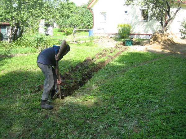 Sapam  canalizare, instalare septic, WC tranșee Avem burlane in vinzare. foto 6