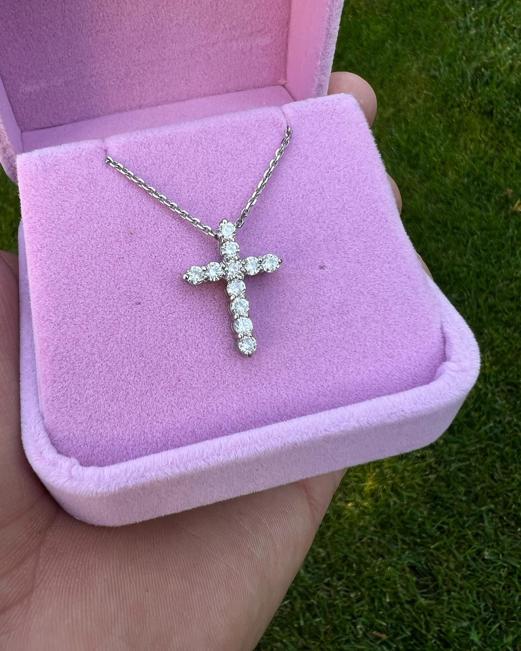 L n i or Cu Cruciuli a Aur Alb Cu Diamante l-n-i-or-cu-cruciuli-a-aur-alb-cu-diamante