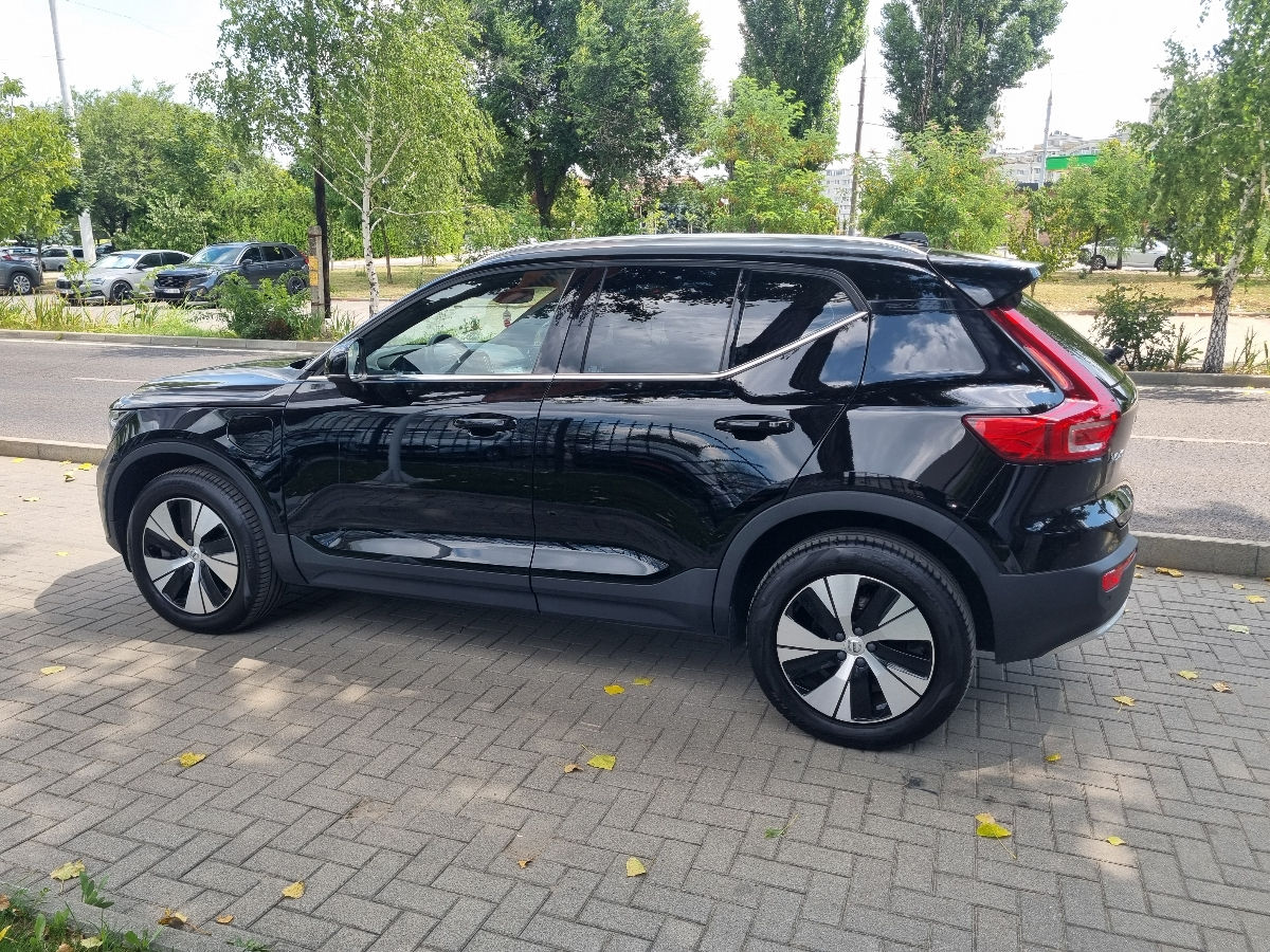 Volvo XC40 2023 photo 8