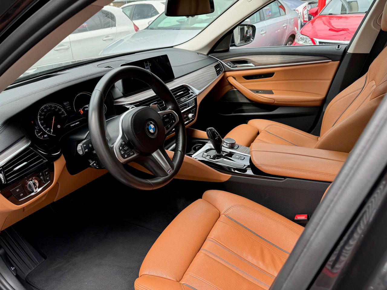 BMW 5 Series foto 6