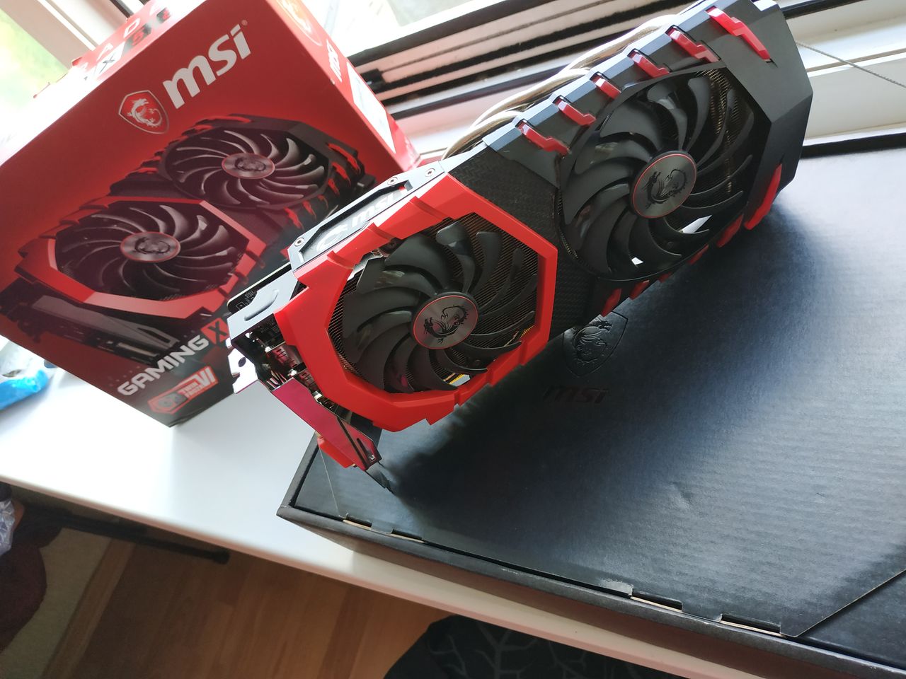 Msi rx. MSI 580 8. MSI RX 580 8gb Gaming x. RX 580 MSI Gaming. RX 580 8gb MSI коробка.