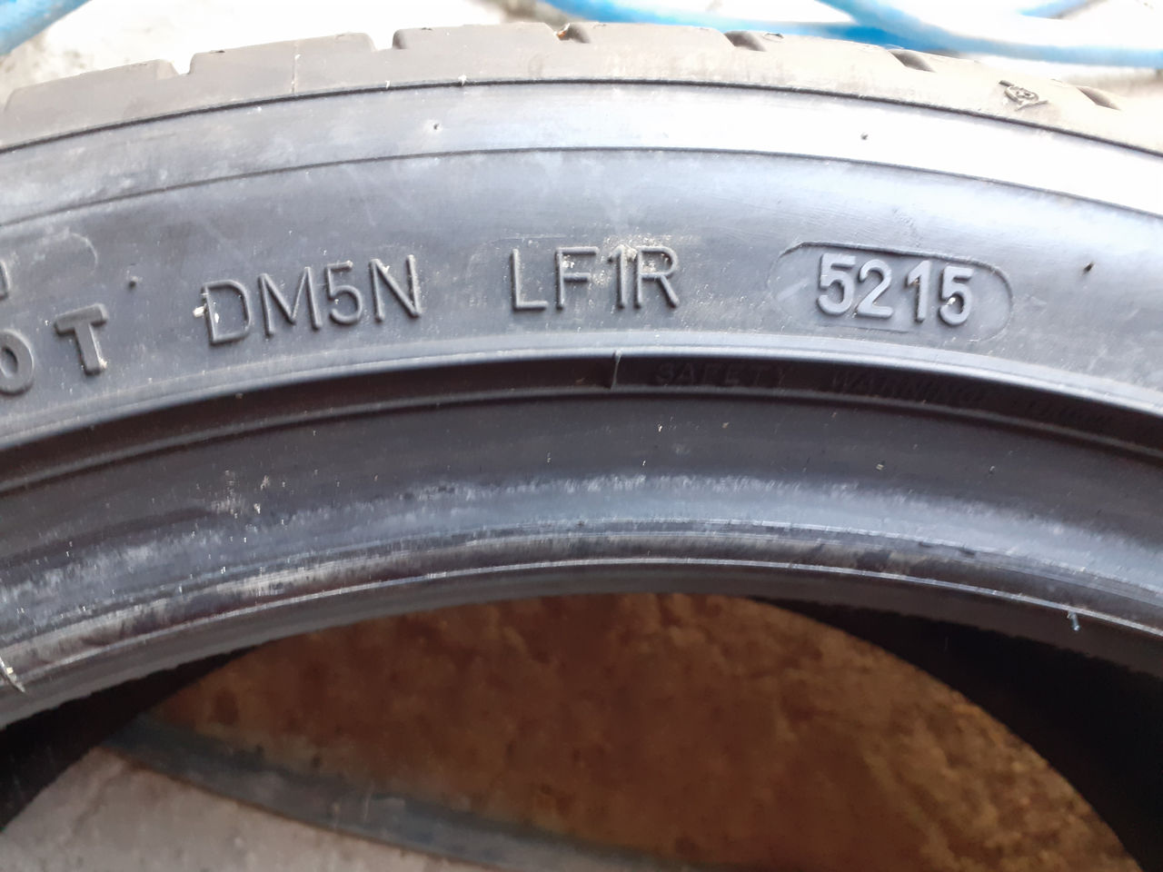 225 40 R18 Dunlop