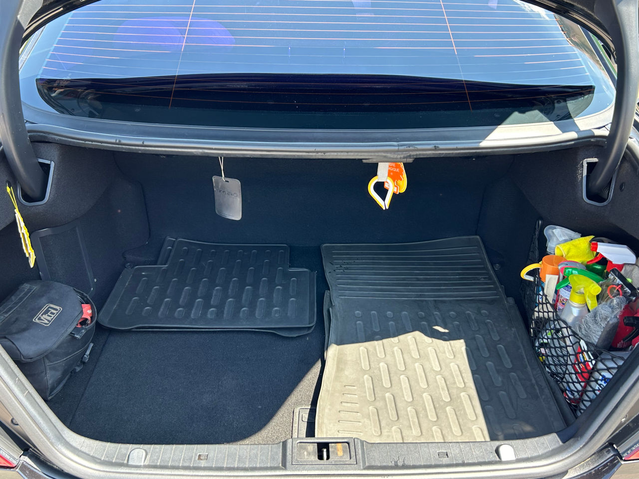 Mercedes E-Class foto 17