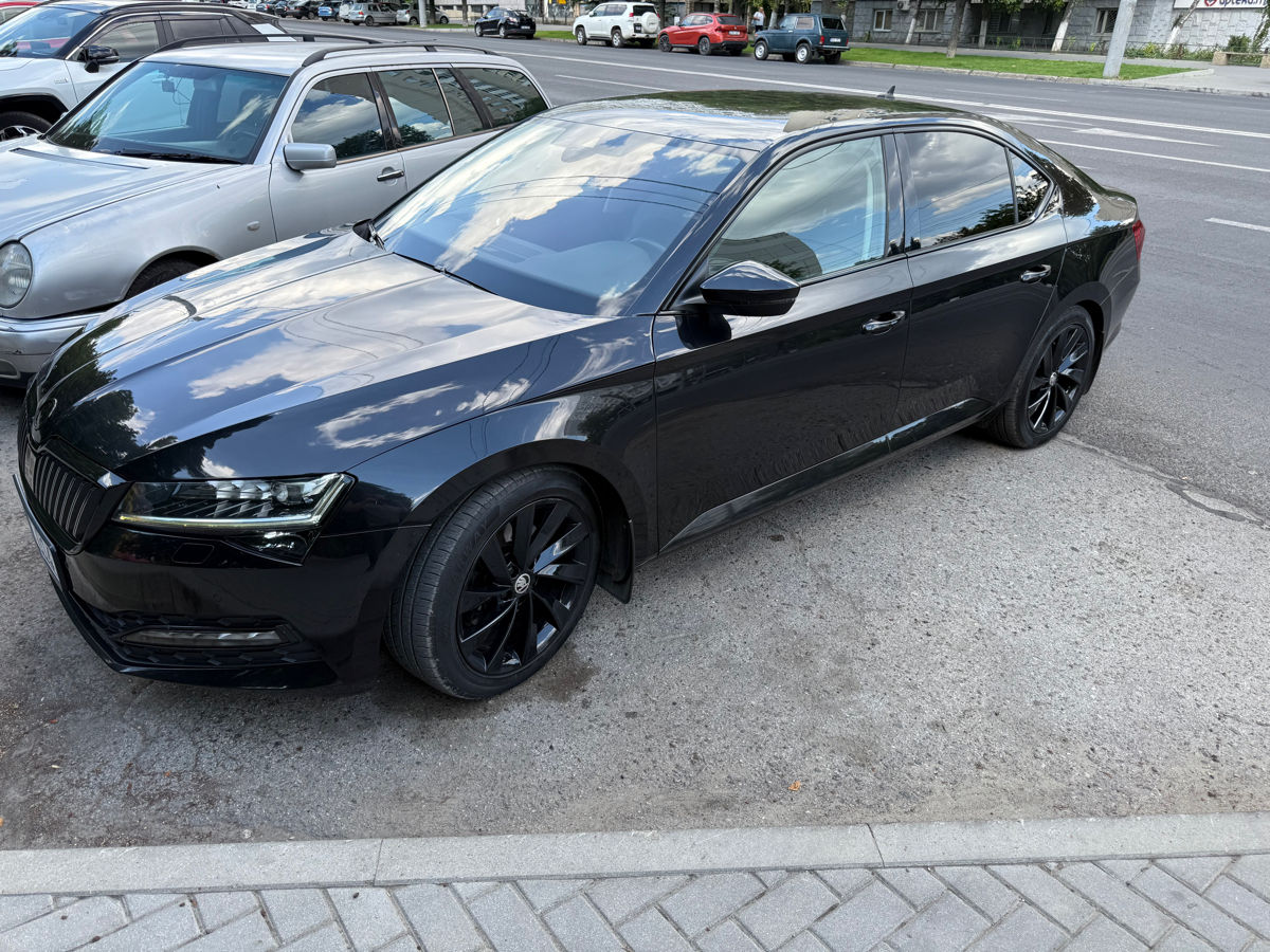 Skoda Superb foto 0