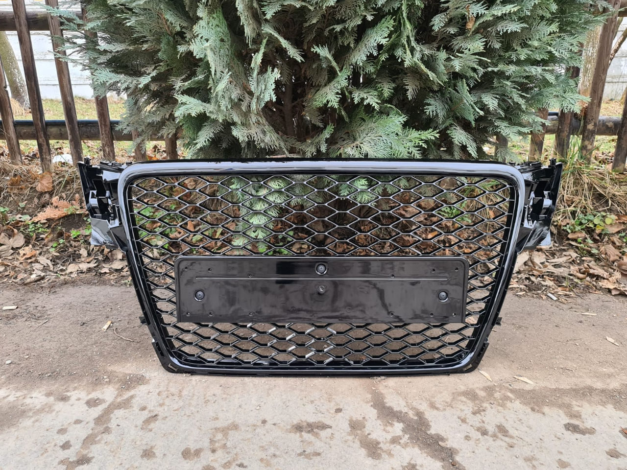 Livrare gratuita Grila RS Audi A4 B8 (2007-2012) RS4 Design Negru Lucios foto 2