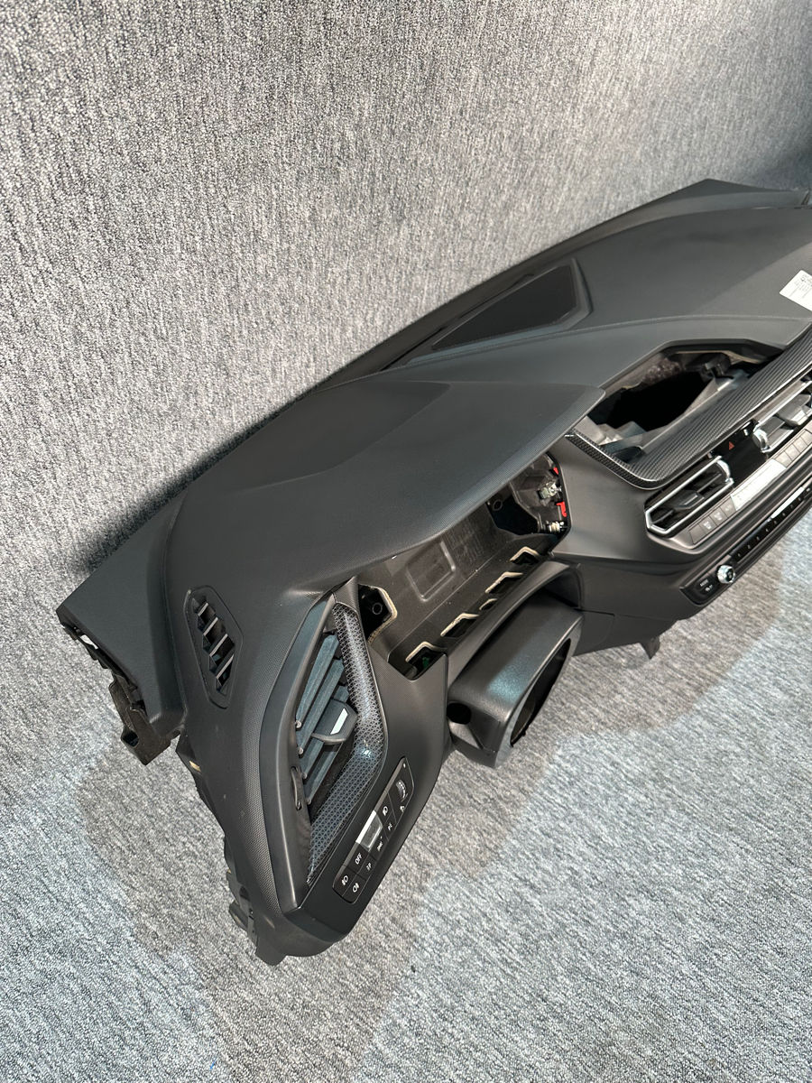 Plansa bord BMW F40 F44  foto 1
