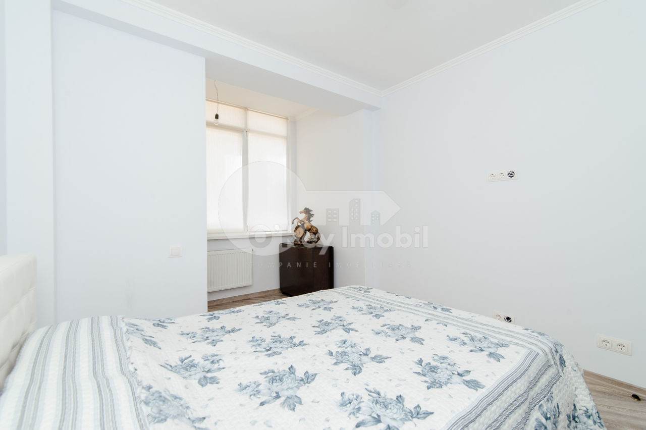 Apartament cu 3 camere, 73 m², Buiucani, Chișinău foto 2