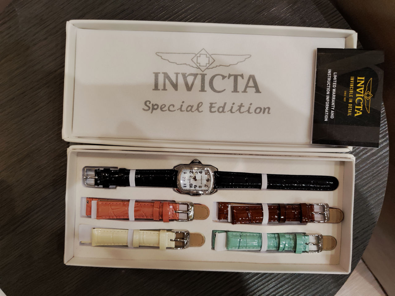 Часы INVICTA foto 0