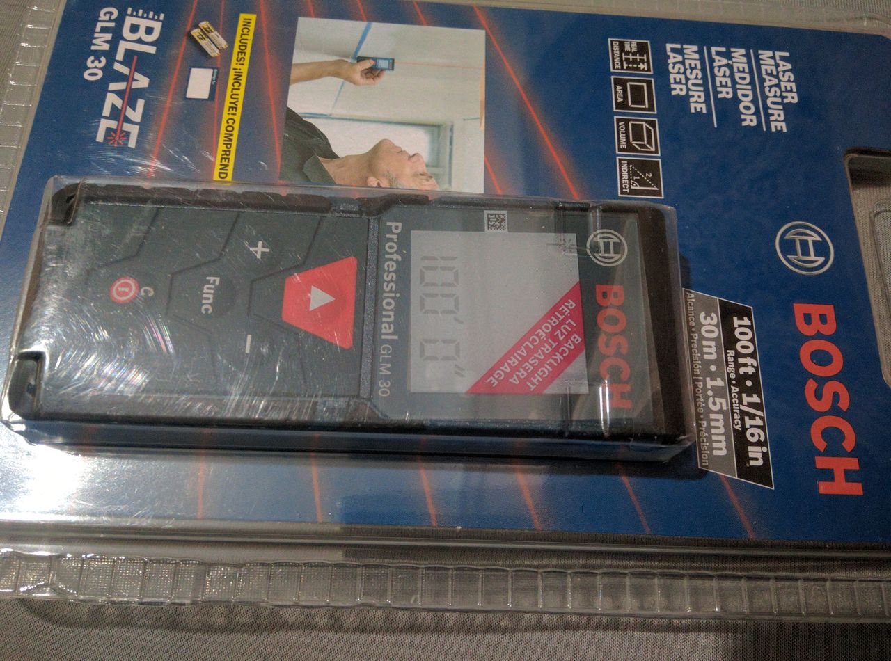 Лазерный дальномер ( рулетка ) BOSCH GLM 30 новый в заводской упаковки ...