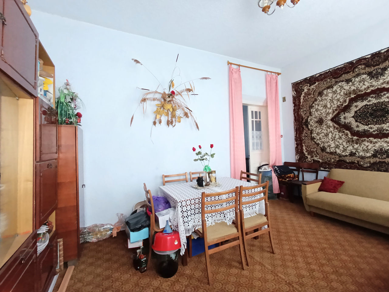Casă de vânzare în orașul Drochia – zonă liniștită, perfectă pentru o familie! foto 6