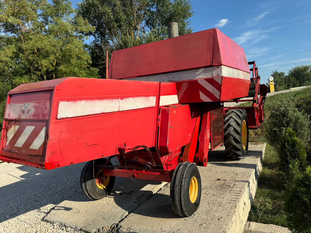 Massey Ferguson 187 foto 3