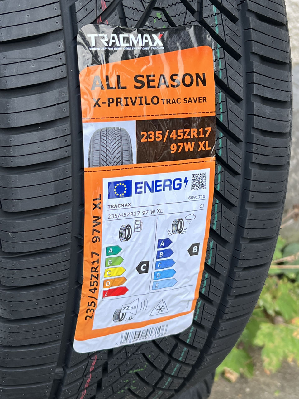 235/45 R17 Tracmax Allseason Trac saver/ Доставка, livrare toata Moldova foto 1