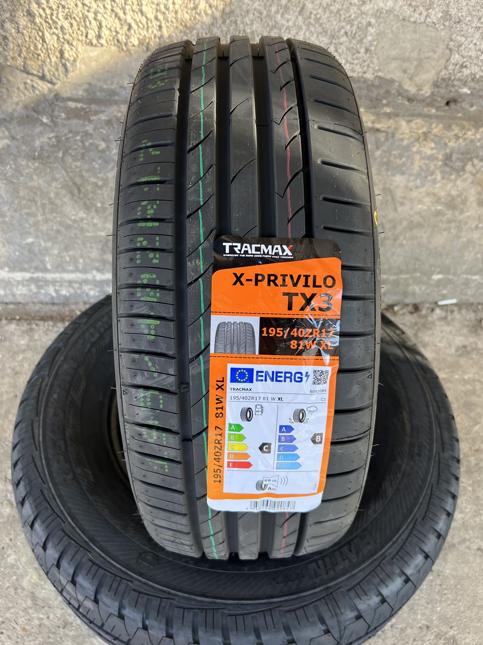 195/40 R17 Tracmax Xprivilo TX-3/ Доставка, livrare toata Moldova foto 0