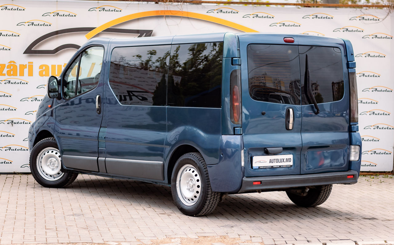 Renault Trafic foto 1