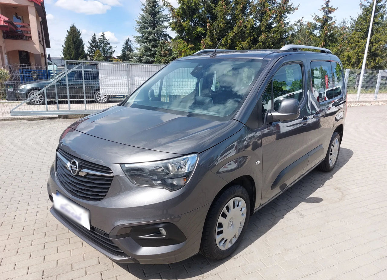 Opel Combo фото 0
