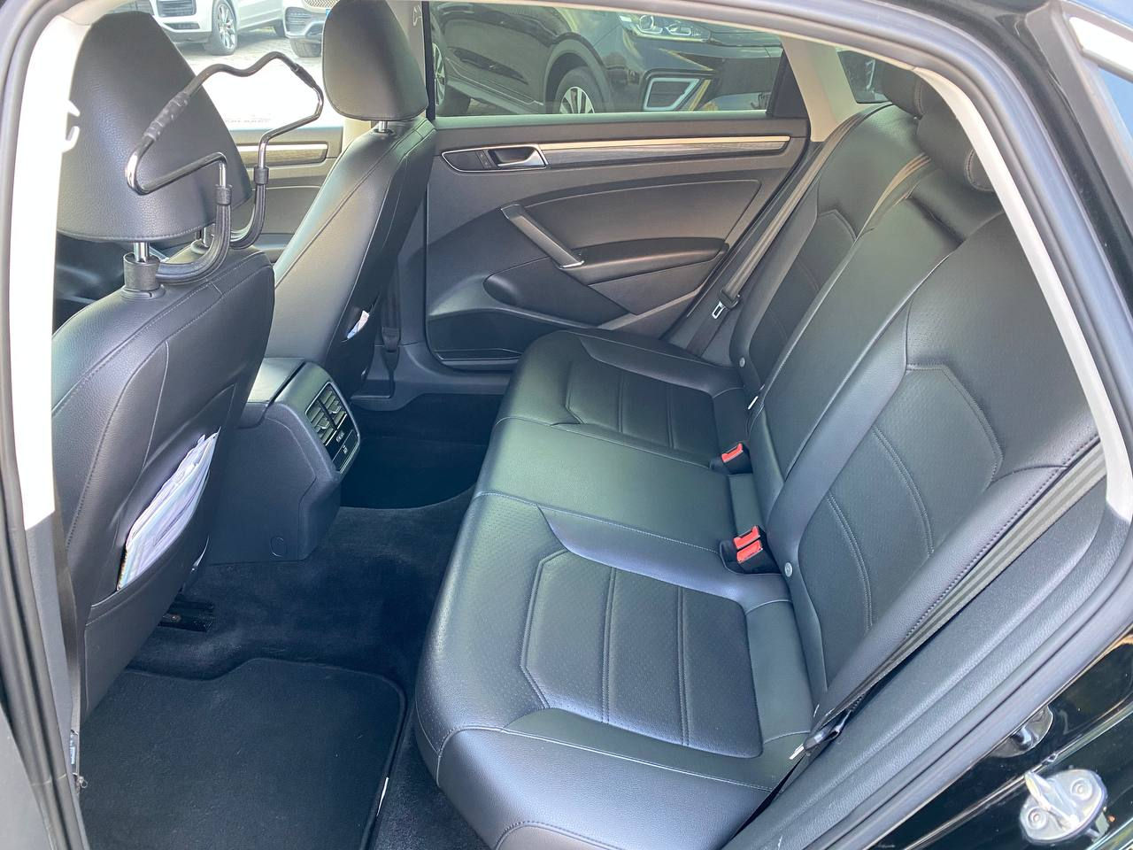 Volkswagen Passat foto 17