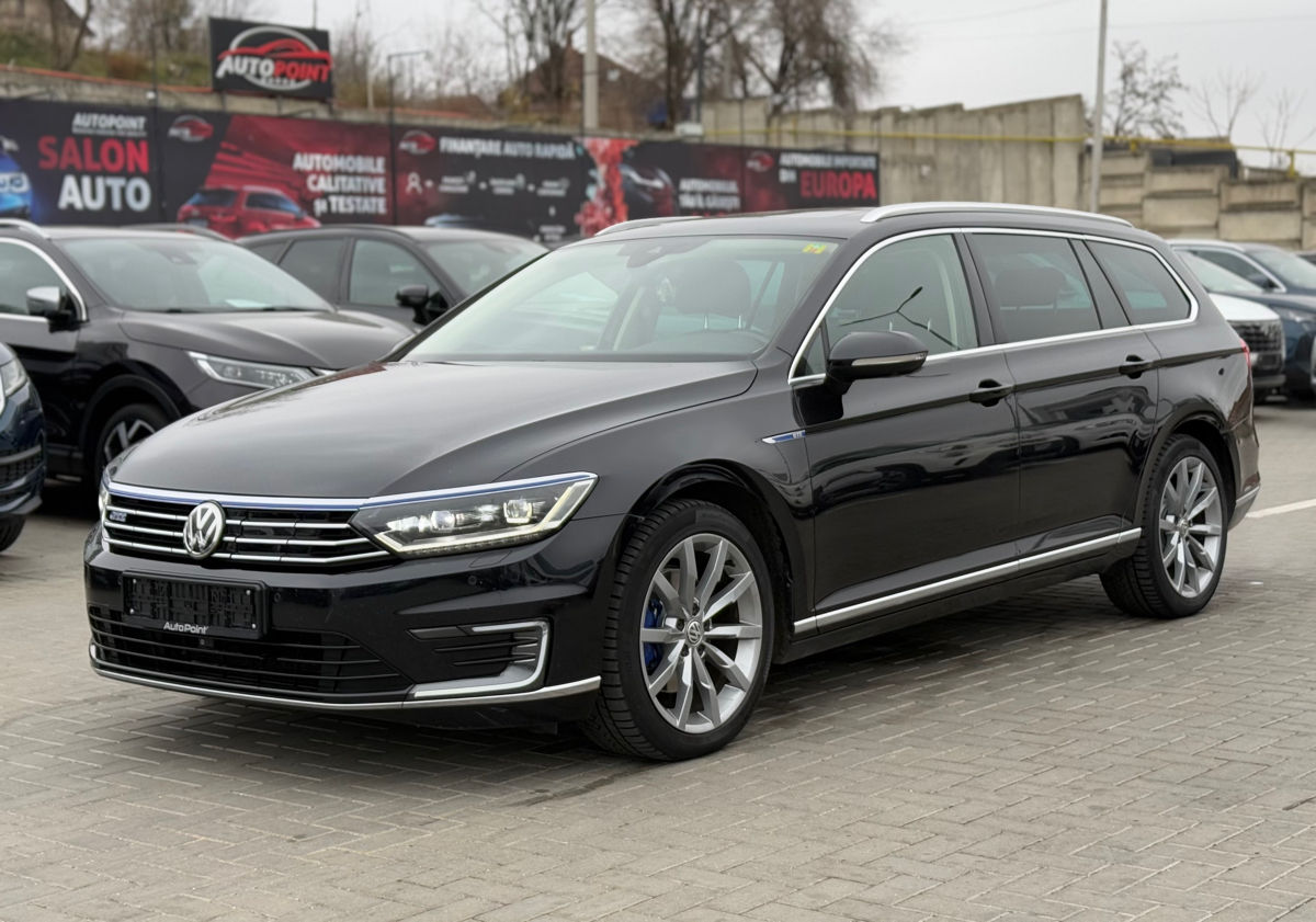 Volkswagen Passat foto 0