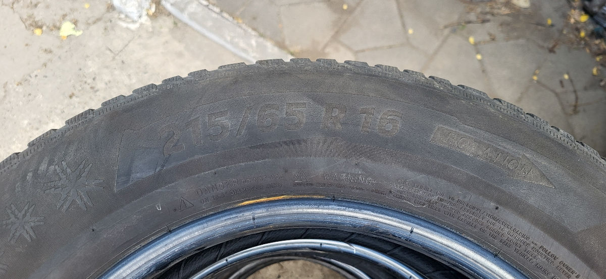 Шины 215/65 R16 Michelin  foto 1