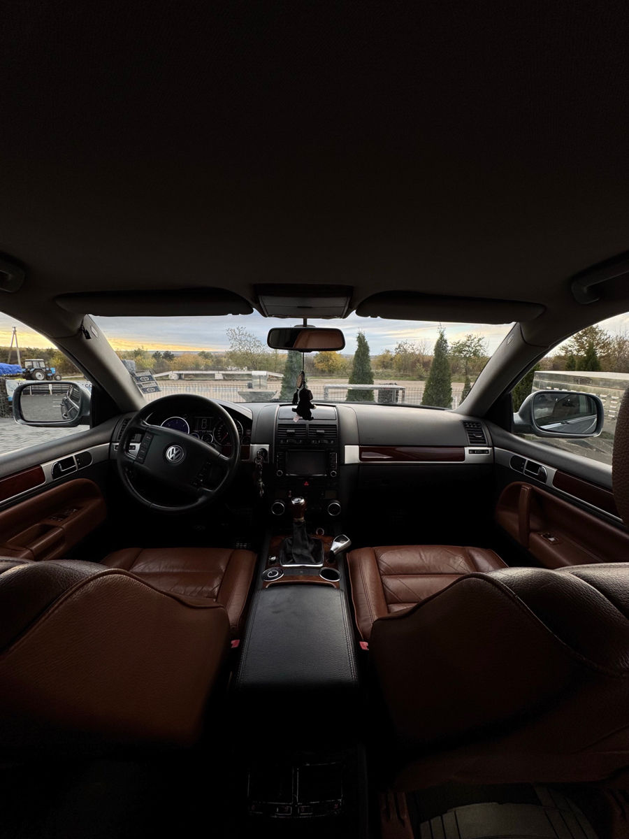 Volkswagen Touareg фото 3