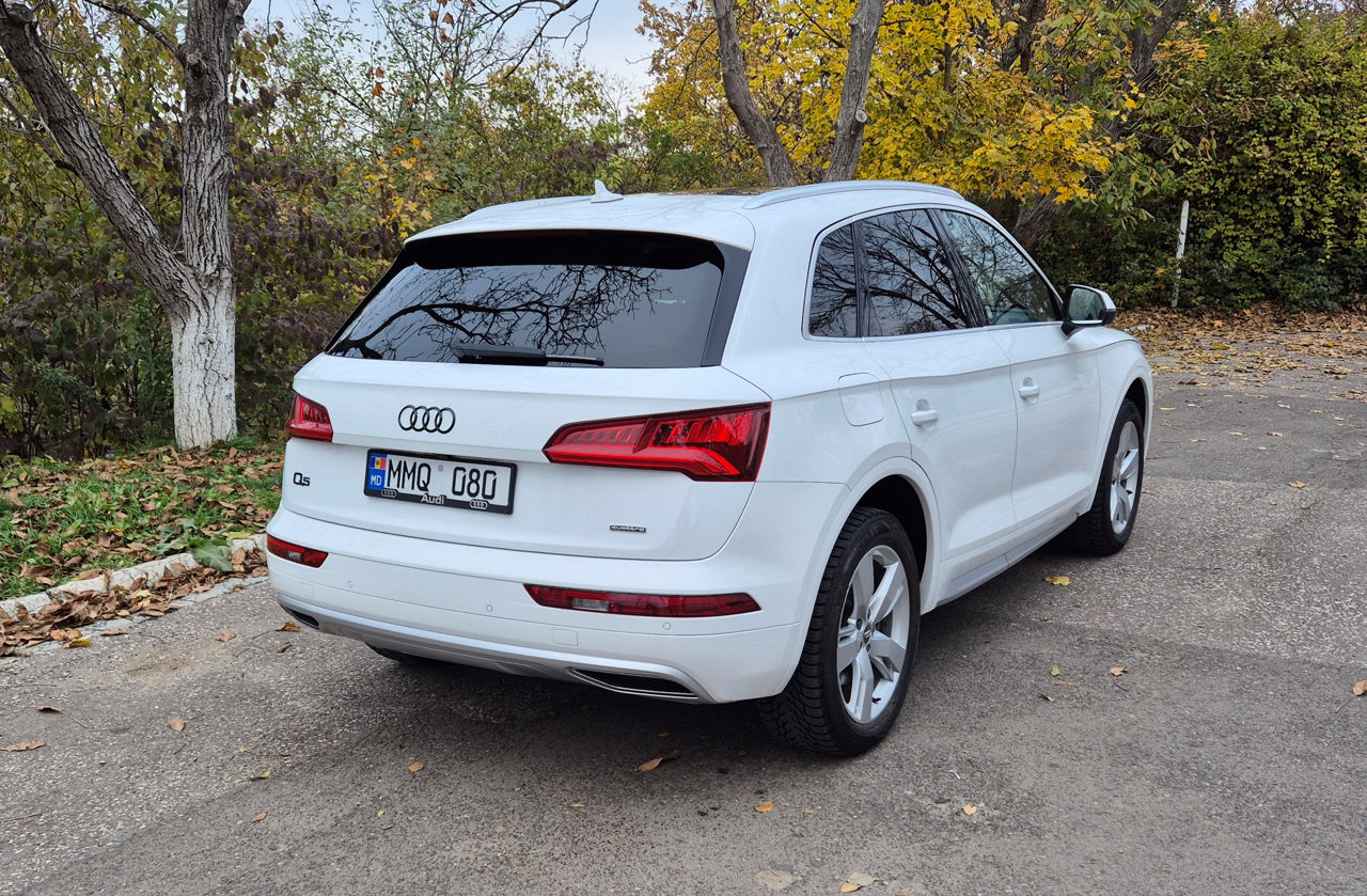 Audi Q5 foto 1