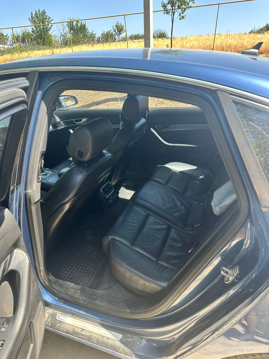 Audi A6 фото 8