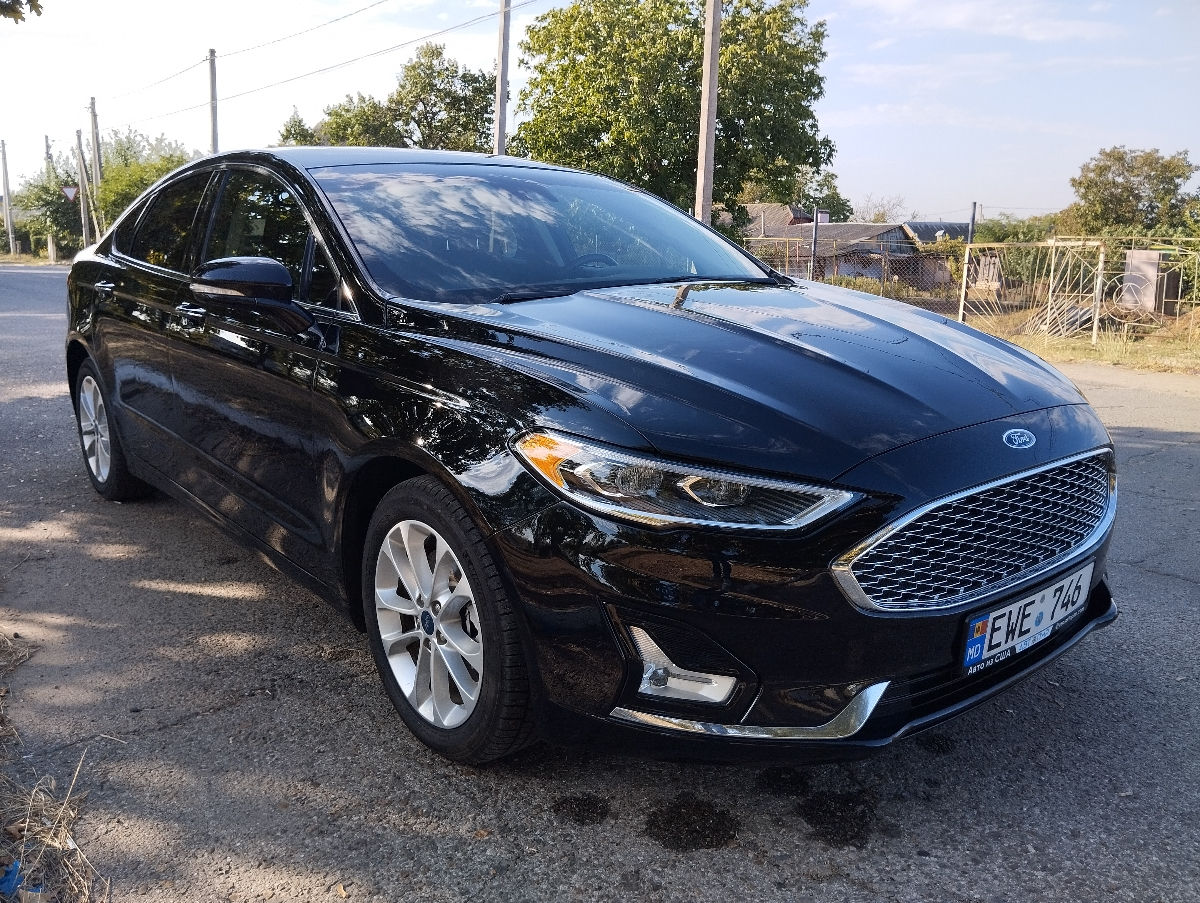 Ford Fusion foto 6