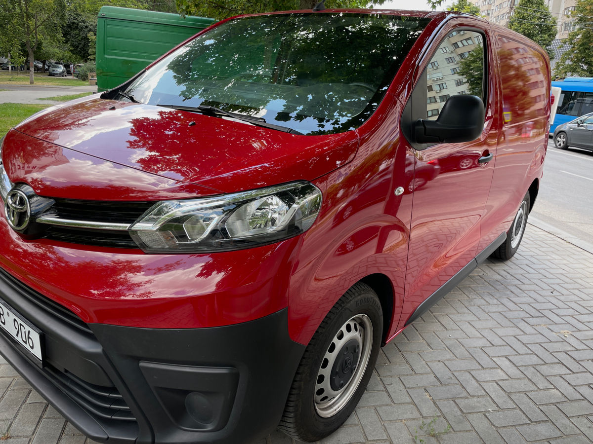 Toyota Proace foto 1