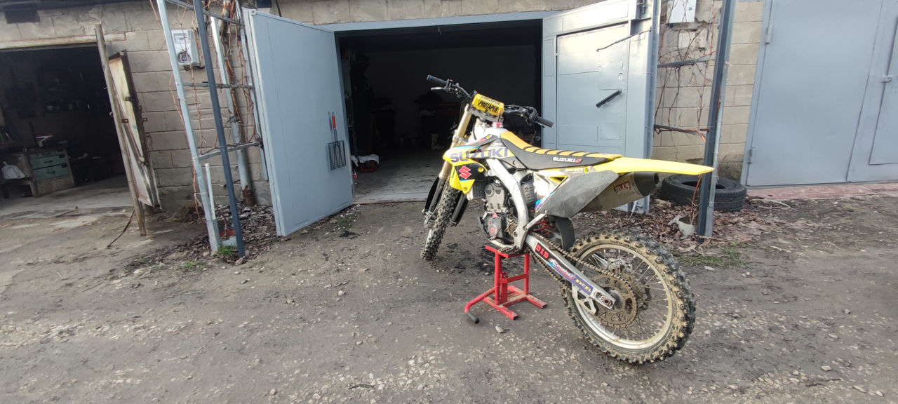 Suzuki Rmz-250 foto 2