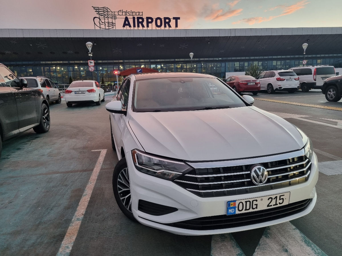 Chirie auto Aeroport Chisinau foto 0