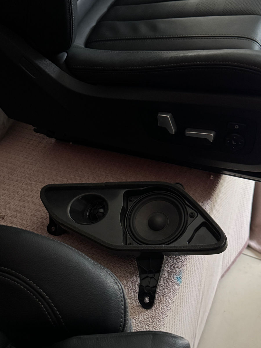 Продам салон BMW X5 G05, 2023 год фото 3