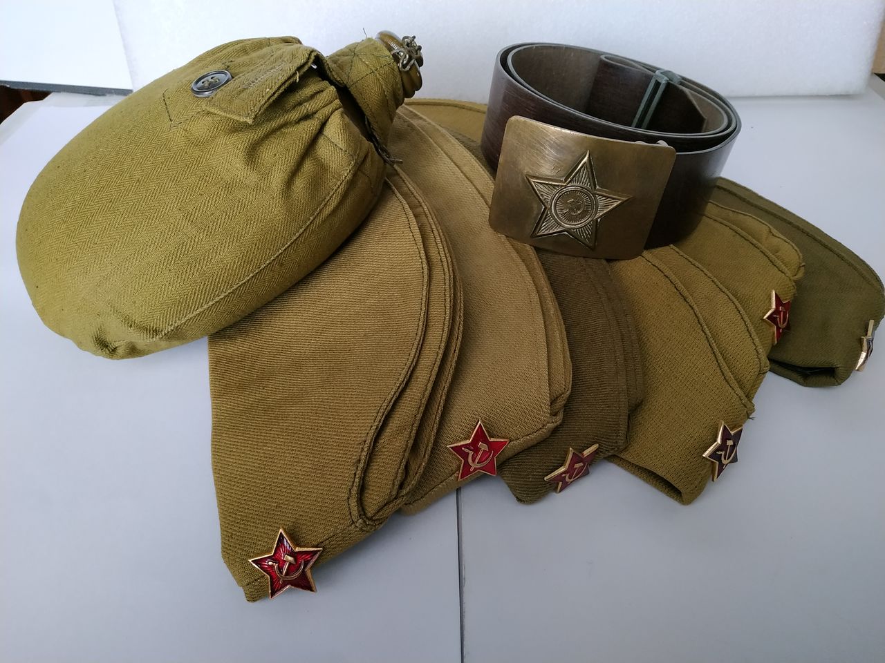 Солдатские пилотки