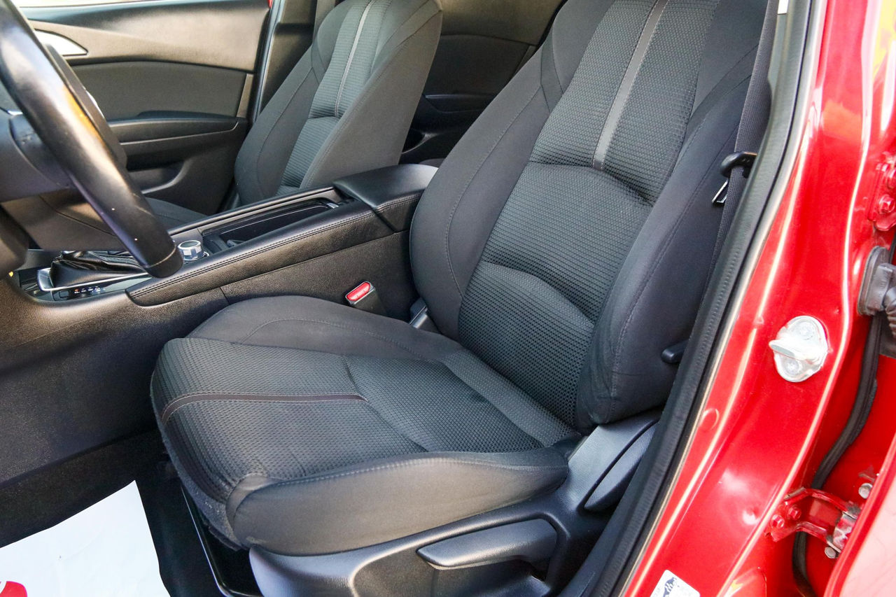 Mazda 3 фото 5
