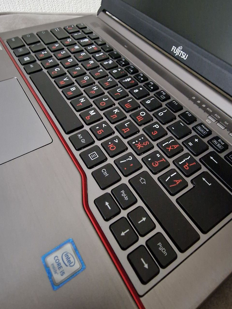 Laptop ieftin Fujitsu Lifebook E746 14" i5-6300/12Gb DDR4/SSD 250gb foto 6
