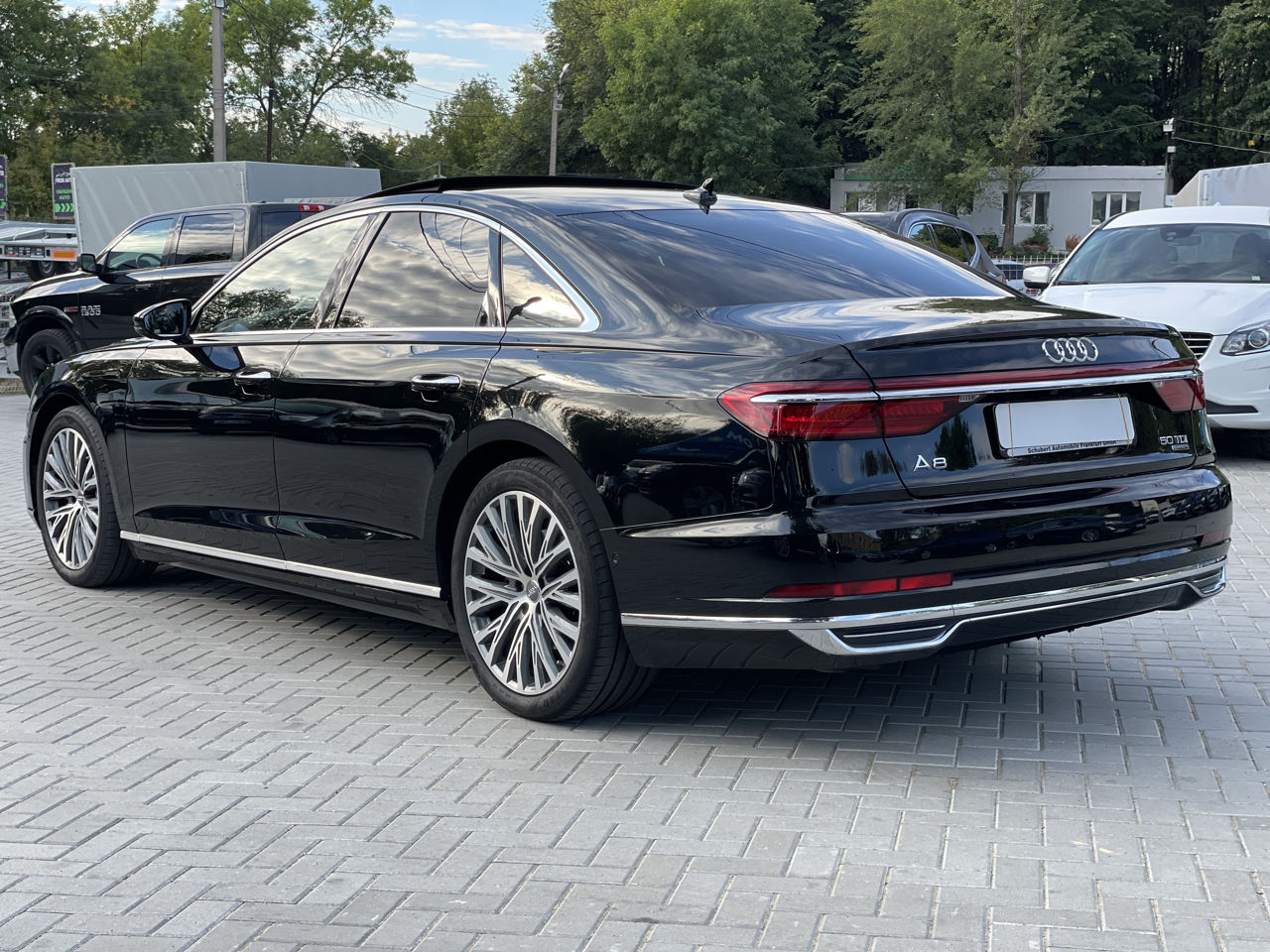 Audi A8 foto 7