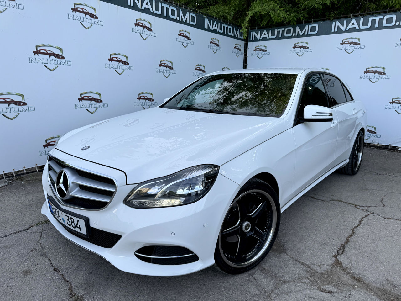 Mercedes E-Class foto 1