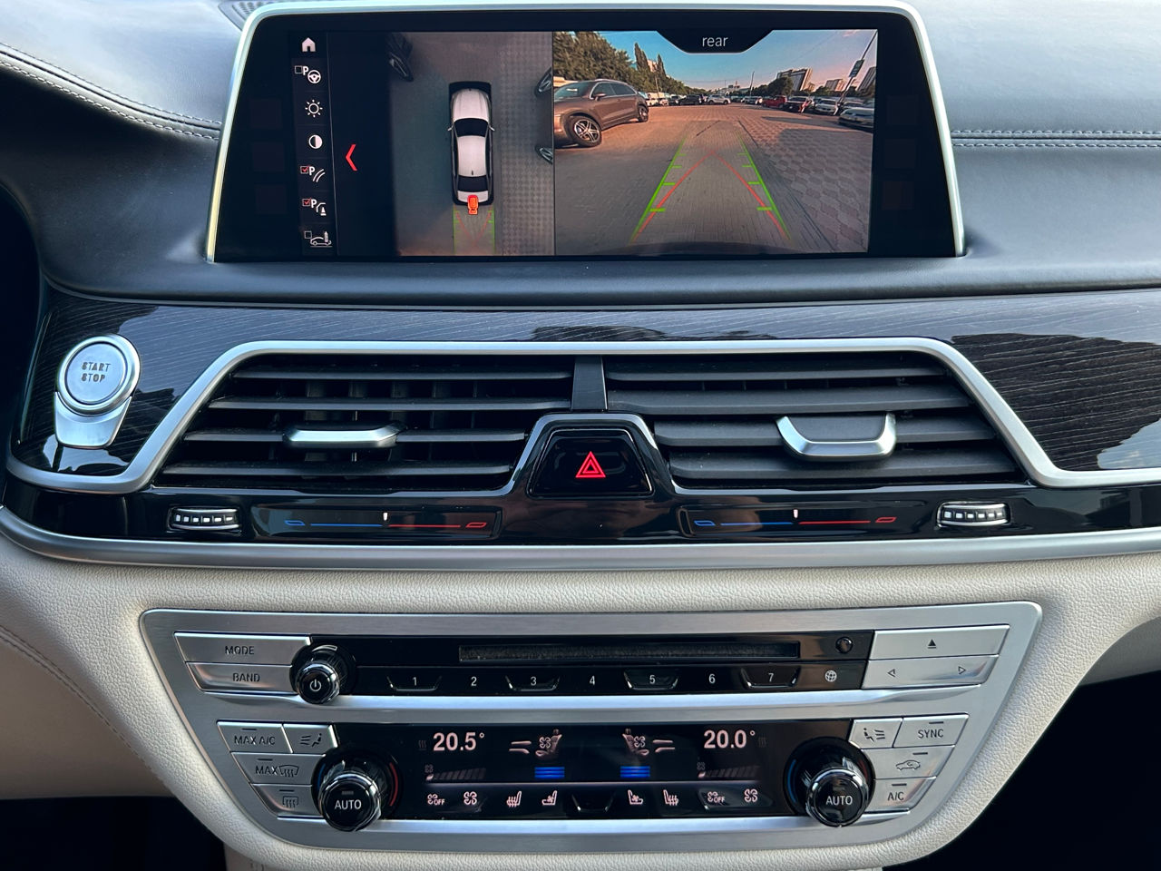 BMW 7 Series foto 12