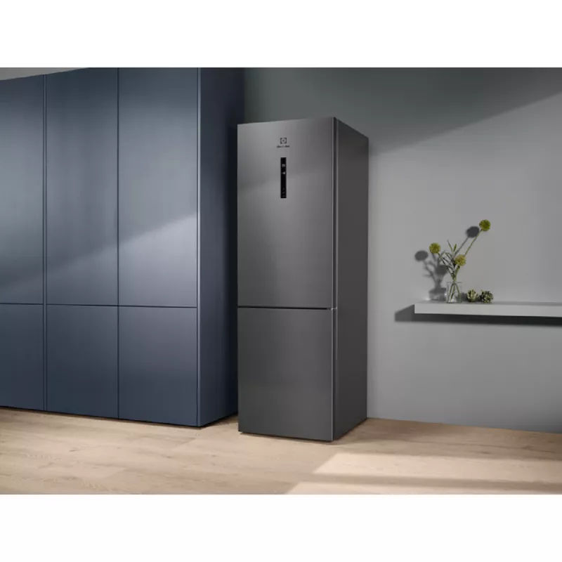 Frigider Electrolux No Frost (330L) foto 0