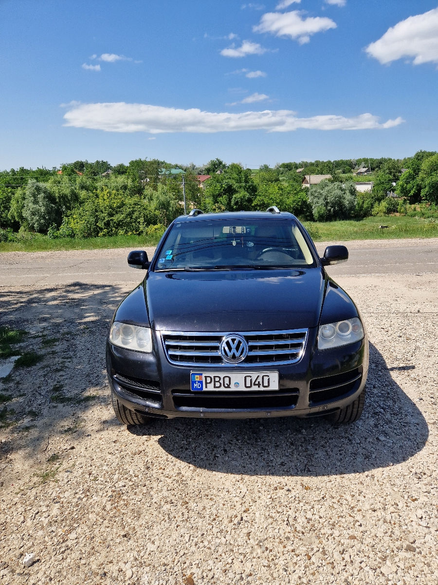 Volkswagen Touareg foto 0